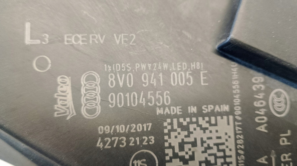 Frontscheinwerfer Audi A3 8V0941005E Xenon Links Scheinwerfer Headlight SCH8233989406mc
