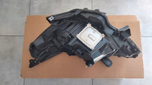 Laden Sie das Bild in den Galerie-Viewer, Frontscheinwerfer Renault Clio I V 260100902 LED Rechts Scheinwerfer Headlight SCH6904214027fv