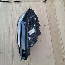 Laden Sie das Bild in den Galerie-Viewer, Frontscheinwerfer BMW 3 G21 G20 9450796-04 Rechts Scheinwerfer Headlight SCH1081698357od