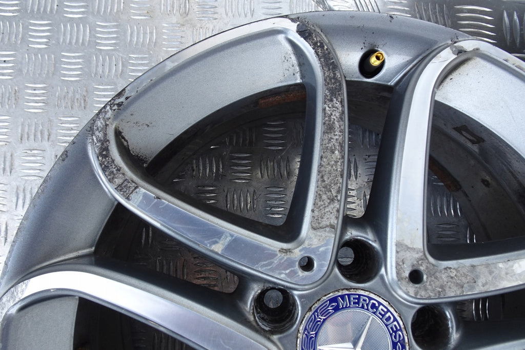 1x Alufelge 17 Zoll 7.5" 5x112 52,5ET A2464010302 Mercedes-Benz W176 Rim Wheel