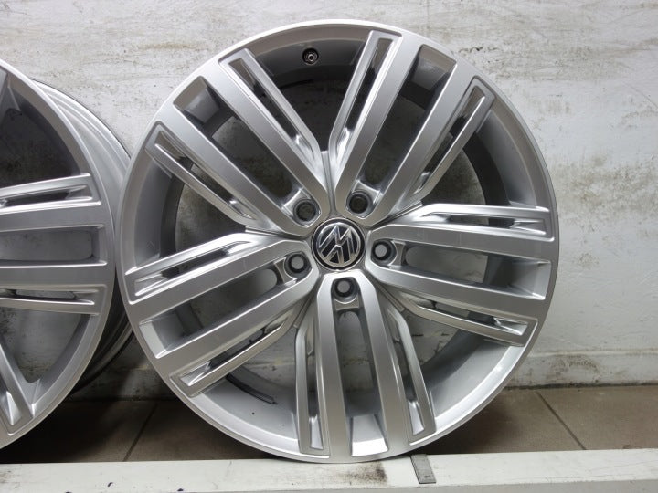4x Alufelge 19 Zoll 7.0" 5x112 43ET 5NA601025N VW Passat Tiguan Sharan Rim Wheel FEL9652872634og