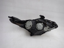 Laden Sie das Bild in den Galerie-Viewer, Frontscheinwerfer Toyota Avensis Links Scheinwerfer Headlight SCH9304318121jg