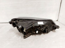 Load image into Gallery viewer, Frontscheinwerfer Skoda Superb III Links Scheinwerfer Headlight