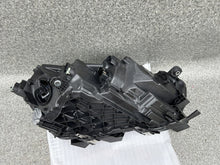 Laden Sie das Bild in den Galerie-Viewer, Frontscheinwerfer Skoda Octavia IV 5E4941009 Full LED Links Headlight SCH8986883509zw