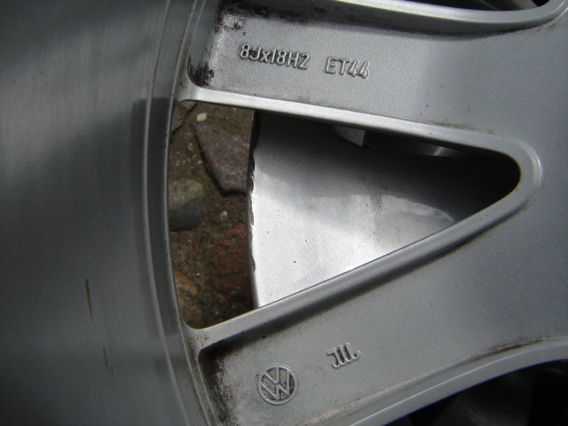 1x Alufelge 18 Zoll 8.0" 5x112 44ET Glanz Silber 3C0601025BA VW Scirocco Passat