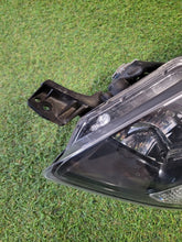 Laden Sie das Bild in den Galerie-Viewer, Frontscheinwerfer Peugeot Ion Xenon Links Scheinwerfer Headlight SCH4317549128zw