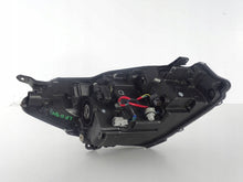 Laden Sie das Bild in den Galerie-Viewer, Frontscheinwerfer Toyota Yaris Links Scheinwerfer Headlight SCH2828954451zg