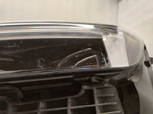 Laden Sie das Bild in den Galerie-Viewer, Frontscheinwerfer Polestar P31698070 P31698071 Full LED Ein Satz Headlight SCH9450621283xa