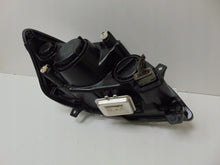 Laden Sie das Bild in den Galerie-Viewer, Frontscheinwerfer Mercedes-Benz Vito W639 A6398202861 Xenon Links Headlight