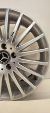 Laden Sie das Bild in den Galerie-Viewer, 1x Alufelge 17 Zoll 7.0" 5x112 51ET Glanz Silber A4474012300 Mercedes-Benz Vito FEL3185421171bd