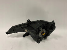 Laden Sie das Bild in den Galerie-Viewer, Frontscheinwerfer Hyundai Santa I Grand Fe 92202B80B0 Rechts Headlight SCH8378743662nh