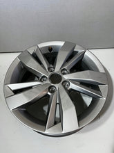 Load image into Gallery viewer, 1x Alufelge 15 Zoll 5.5" 5x100 40ET Glanz Silber 2G0601025N VW Rim Wheel FEL8513738801jg