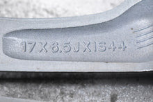 Load image into Gallery viewer, 1x Alufelge 17 Zoll 6.5" 5x105 44ET Glanz Silber 95429922 42622153 Opel Ampera FEL7014881414il