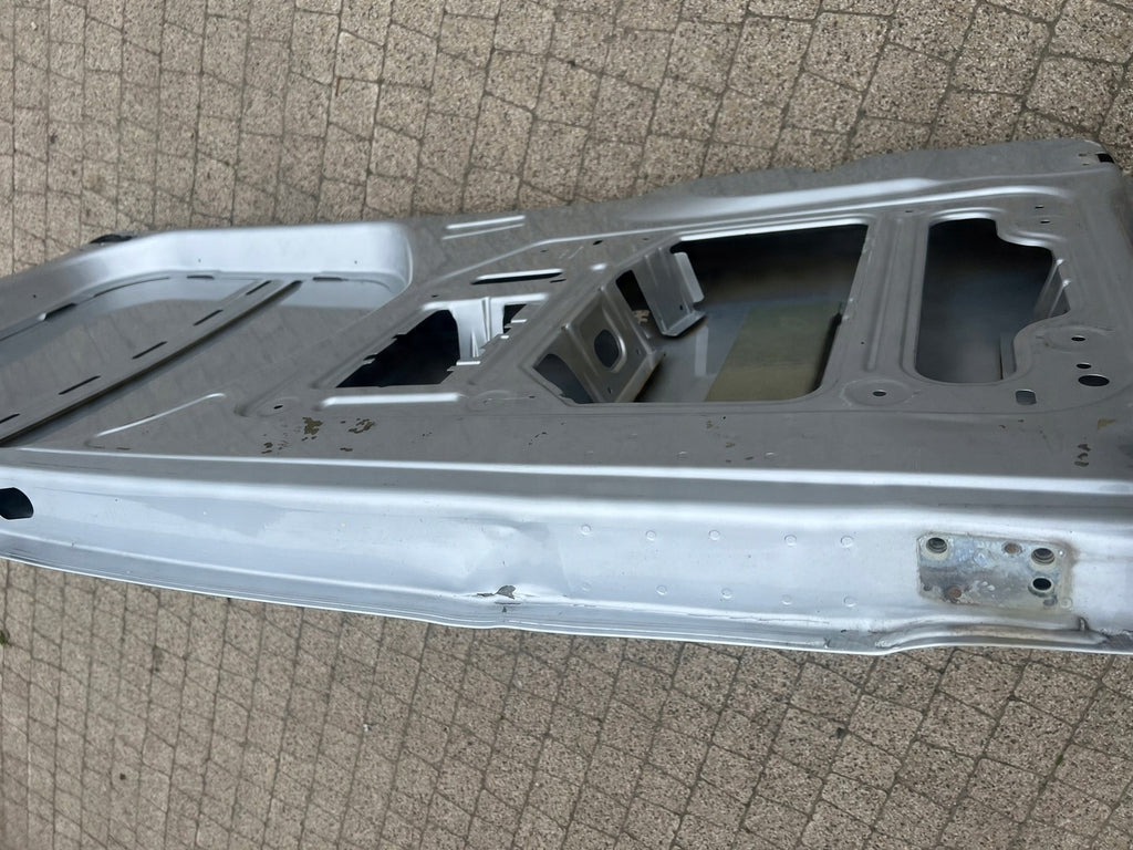 Tür Mercedes-Benz Sprinter A9077421700 Hinten Rechts Silber Door Porta Porte