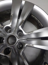 Laden Sie das Bild in den Galerie-Viewer, 1x Alufelge 17 Zoll 7.0&quot; 5x112 45ET Glanz Silber 57A601025E Skoda Kodiaq