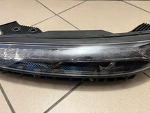 Load image into Gallery viewer, Frontscheinwerfer Hyundai Kona 92207J9600 LED Links Scheinwerfer Headlight