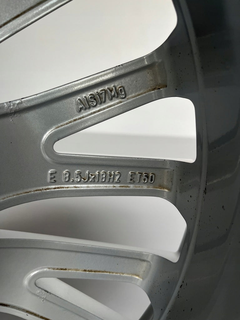 1x Alufelge 18 Zoll 8.5" 5x112 50ET Glanz Silber 8S0601025 Audi Tt Rim Wheel FEL5074990627xh