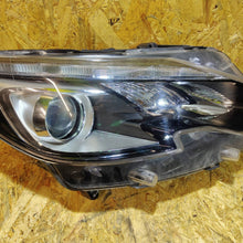 Laden Sie das Bild in den Galerie-Viewer, Frontscheinwerfer Peugeot 2008 I 90167009 Rechts Scheinwerfer Headlight SCH9653007531ra