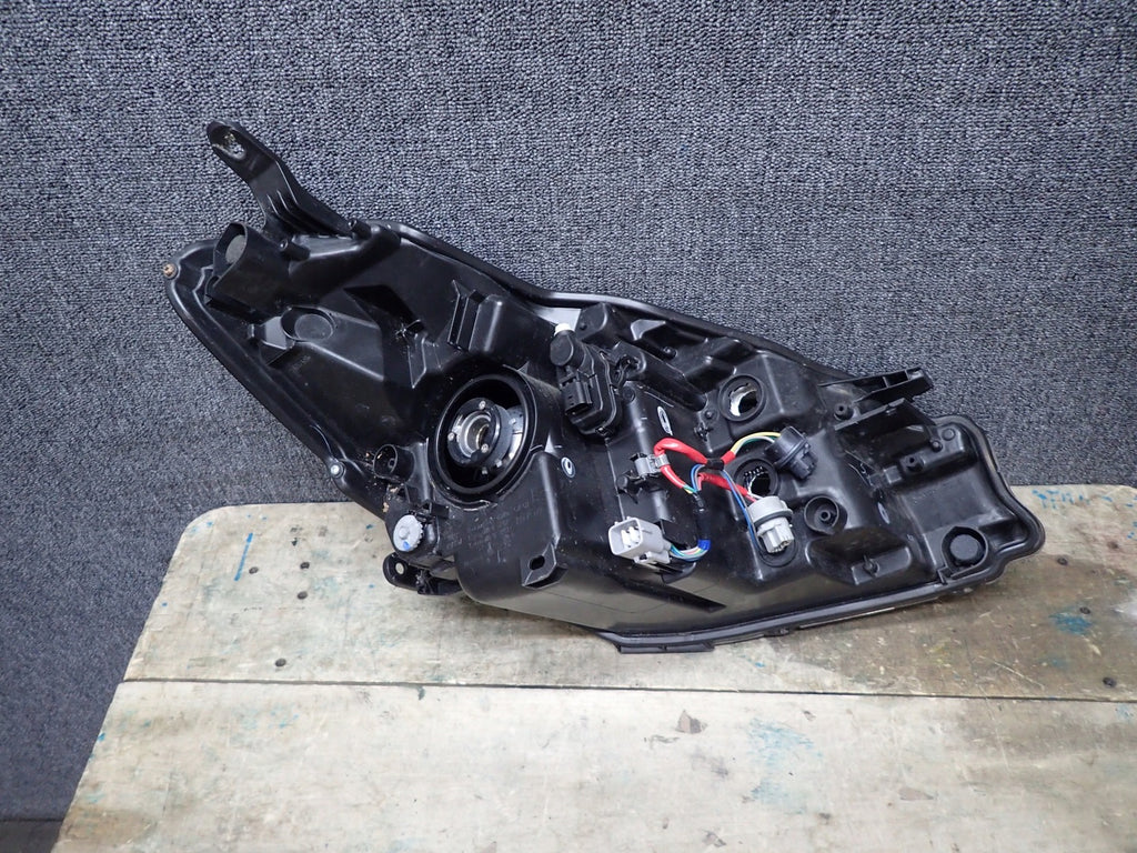 Frontscheinwerfer Toyota Yaris Links Scheinwerfer Headlight