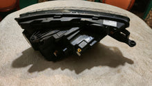 Laden Sie das Bild in den Galerie-Viewer, Frontscheinwerfer Skoda Kamiq 658941015 LED Links Scheinwerfer Headlight SCH8553029012sf