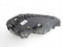 Laden Sie das Bild in den Galerie-Viewer, Frontscheinwerfer VW Polo 2G1941005 Links Scheinwerfer Headlight