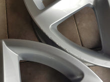 Laden Sie das Bild in den Galerie-Viewer, 4x Alufelge 17 Zoll 6.5" 5x100 48ET Glanz Silber 6F9601025E Seat Arona Rim Wheel FEL3257127964xs
