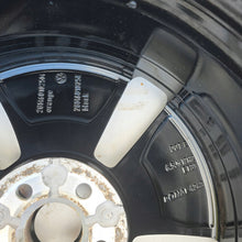 Load image into Gallery viewer, 1x Alufelge 17 Zoll 6.5" 5x100 39ET Glanz Silber 2GM601025C VW T-Cross Rim Wheel FEL7554311042jv