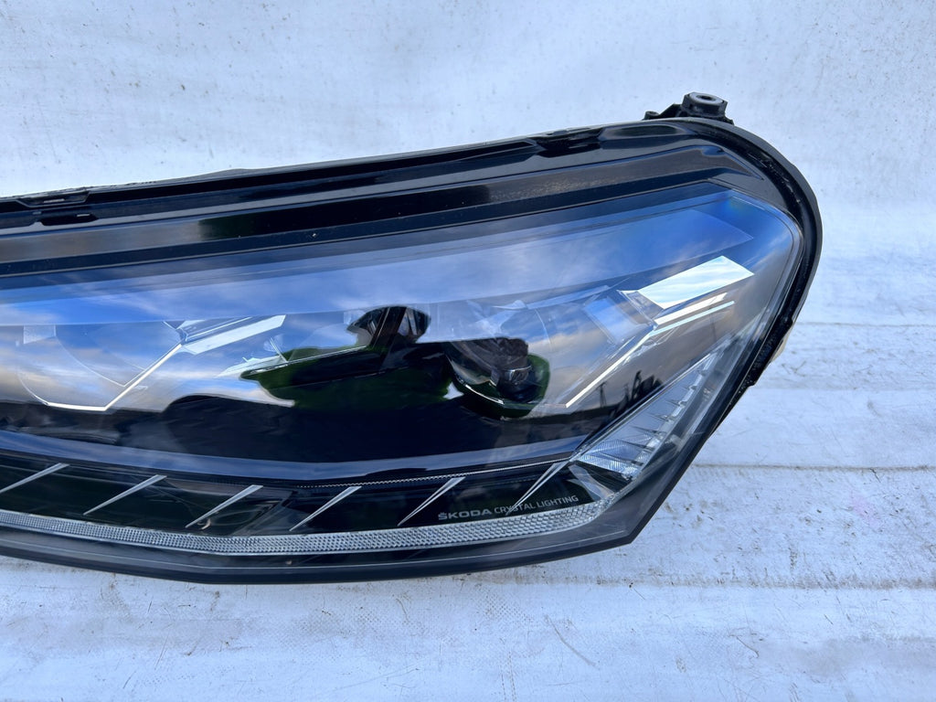 Frontscheinwerfer Skoda Fabia IV 6VB941015A Links Scheinwerfer Headlight SCH4567919481hb