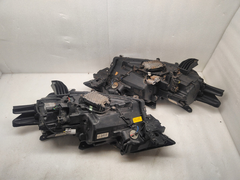 Frontscheinwerfer Mitsubishi Outlander III ECM921-21E20 LED Rechts oder Links