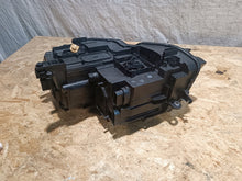 Laden Sie das Bild in den Galerie-Viewer, Frontscheinwerfer VW Tiguan 5NB941036D Rechts Scheinwerfer Headlight SCH3242804563zw