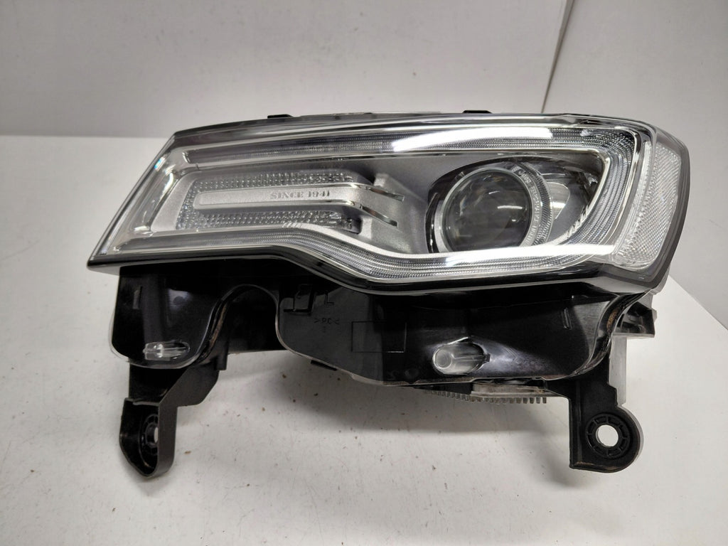 Frontscheinwerfer Jeep Grand Cherokee Wk2 68144709AC 68144708AC Xenon Ein Satz SCH4153328685ly