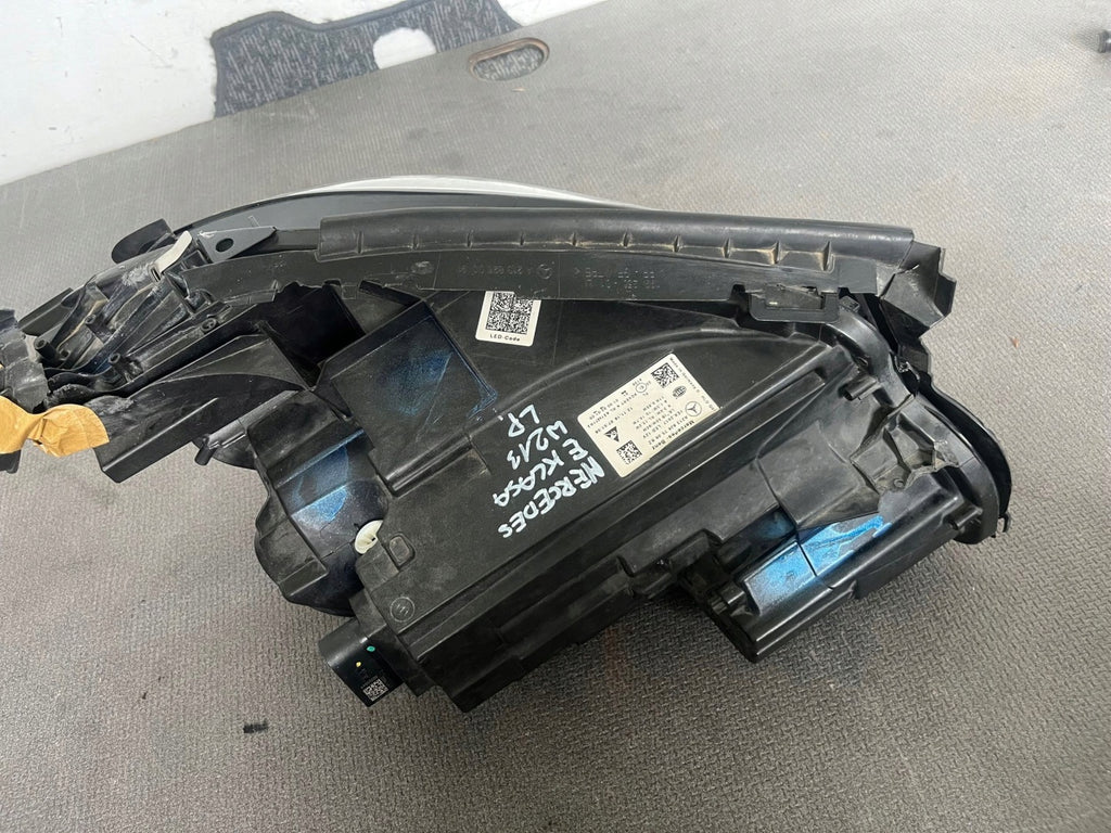 Frontscheinwerfer Mercedes-Benz W213 A2139067506 AJ16J77RJ1EX Links Headlight SCH1935050310re