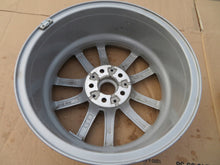 Load image into Gallery viewer, 1x Alufelge 17 Zoll 7.5" 5x120 52ET Glanz Silber 6883520 BMW 3 G21 G20 Rim Wheel FEL6313667041jj