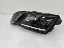 Laden Sie das Bild in den Galerie-Viewer, Frontscheinwerfer Skoda Octavia III 5E1941015 Full LED Links Headlight SCH2007628720bc