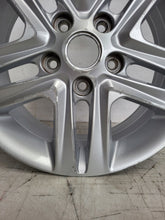 Laden Sie das Bild in den Galerie-Viewer, 1x Alufelge 16 Zoll 6.5&quot; 4x114.3 50ET Silber 52910-J7200 Kia Proceed Rim Wheel