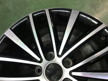 Laden Sie das Bild in den Galerie-Viewer, 1x Alufelge 17 Zoll 7.0" 5x112 54ET Glanz Schwarz 5C0601025 VW Rim Wheel FEL4011839949ki