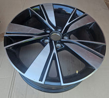 Laden Sie das Bild in den Galerie-Viewer, 1x Alufelge 18 Zoll 5x112 Glanz 5H0601025J VW Golf Viii Rim Wheel FEL1443562413ti