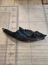 Laden Sie das Bild in den Galerie-Viewer, Frontscheinwerfer Ford Fiesta C1BB-13W030-AE Links Scheinwerfer Headlight SCH6037506975bs