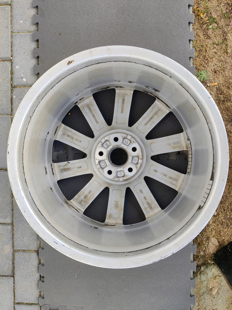 1x Alufelge 20 Zoll 9.0" 5x112 38ET Glanz Silber 4KE071490A Audi E-Tron