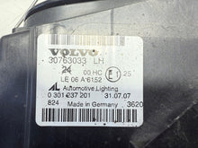 Load image into Gallery viewer, Frontscheinwerfer Volvo S40 30763033 Links Scheinwerfer Headlight SCH1331381164gr