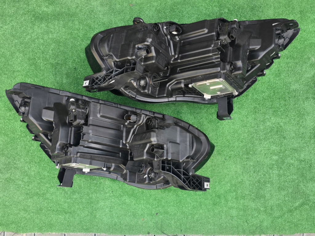 Frontscheinwerfer Renault Scenic 260109047R 260603201R Ein Satz Headlight SCH1421103574sj