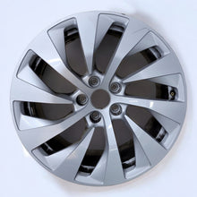 Load image into Gallery viewer, 1x Alufelge 18 Zoll 8.0&quot; 5x112 26ET Glanz Silber 4K8601025 Audi A7 Rim Wheel