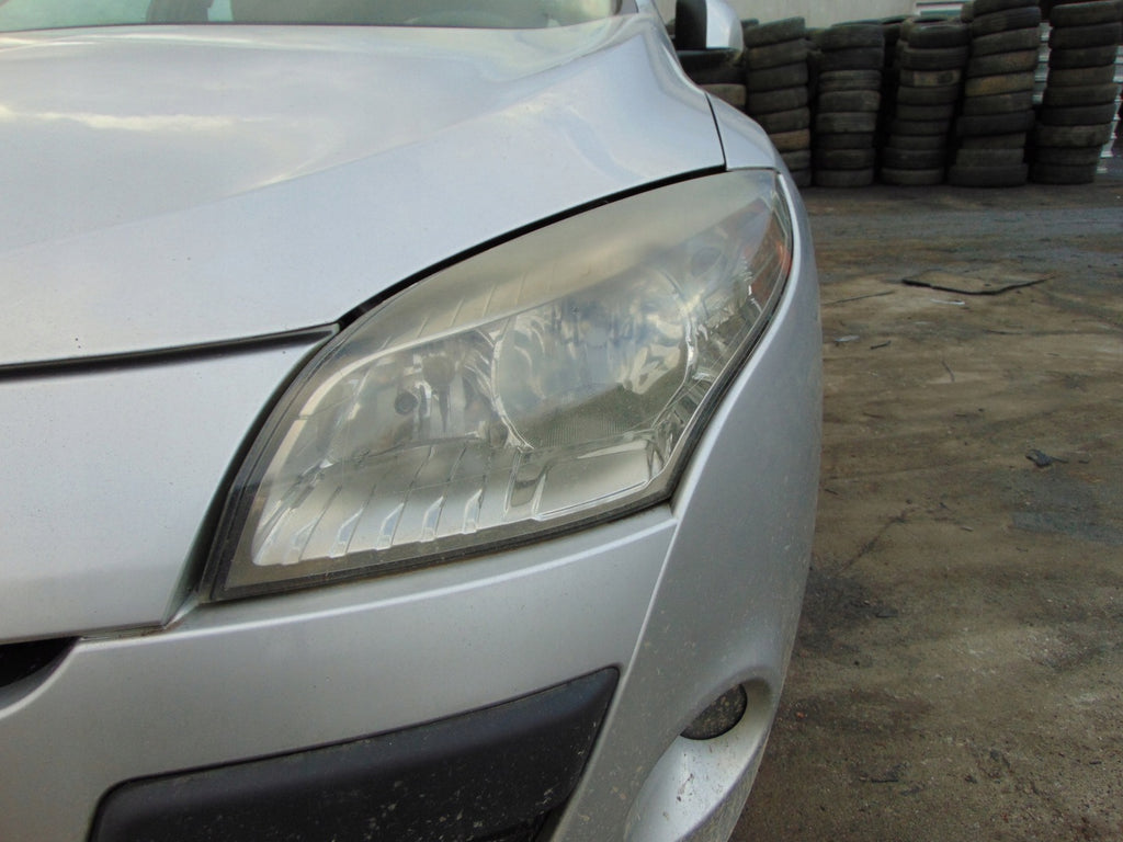 Frontscheinwerfer Renault Megane III Links Scheinwerfer Headlight SCH2288561819rn