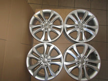 Laden Sie das Bild in den Galerie-Viewer, 4x Alufelge 19 Zoll 7.0" 5x112 37ET Glanz Silber 8R0601025AL Audi Q5 Rim Wheel FEL4785614236cq