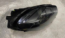 Laden Sie das Bild in den Galerie-Viewer, Frontscheinwerfer Alpine A110 LED Rechts Scheinwerfer Headlight