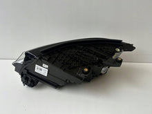 Load image into Gallery viewer, Frontscheinwerfer VW T7 7T1941082E Rechts Scheinwerfer Headlight SCH8555920428mr