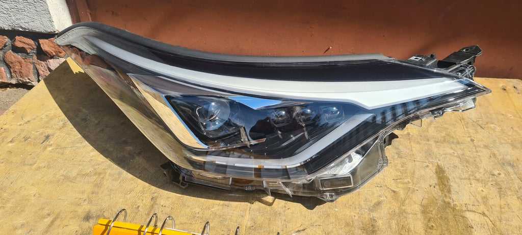 Frontscheinwerfer Toyota 81110-F4280 Rechts Scheinwerfer Headlight