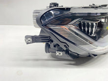 Laden Sie das Bild in den Galerie-Viewer, Frontscheinwerfer VW T-Cross 2GM941036B LED Rechts Scheinwerfer Headlight