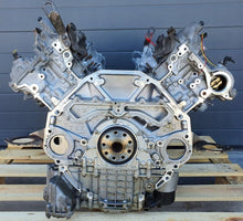 Laden Sie das Bild in den Galerie-Viewer, Motor BMW 5 F11 F10 N63B44A 4.4 2010 Benzin Engine Unkomplett MOT5370135357od