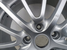 Laden Sie das Bild in den Galerie-Viewer, 1x Alufelge 19 Zoll 8.0&quot; 5x130 99736215604 Porsche Rim Wheel